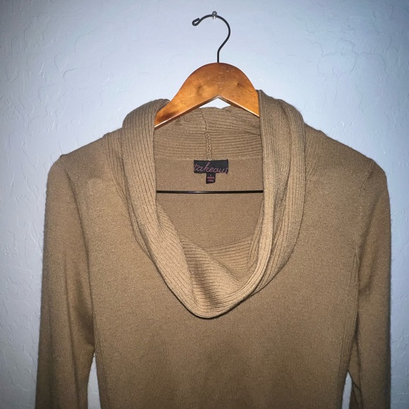 Womens Tan Sweater size Large - Picture 7 of 9